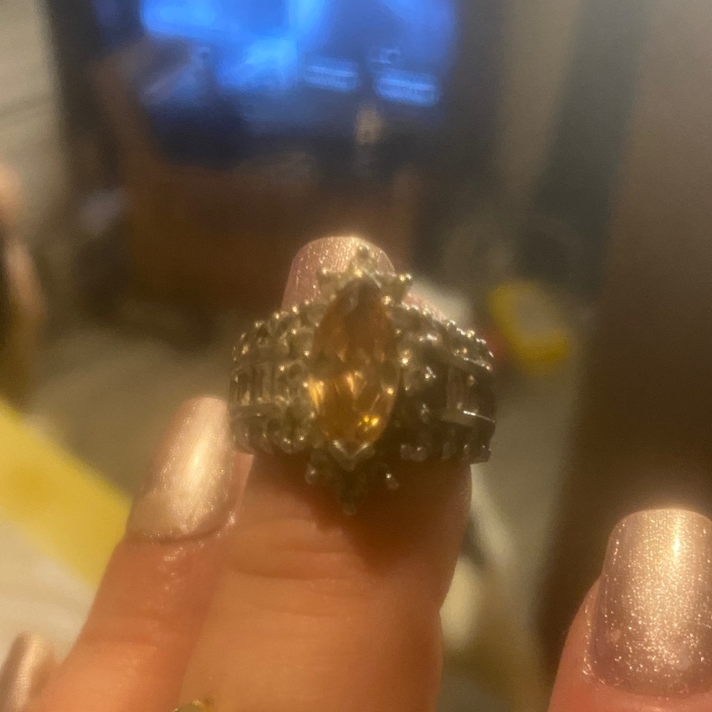 Stunning Silver and Gold Women's Ring
